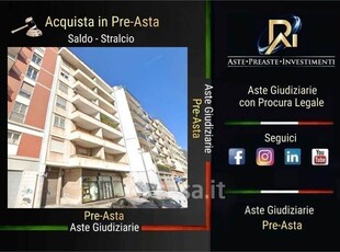 Appartamento in Vendita in Via Giovanni Amendola 61 a Bari