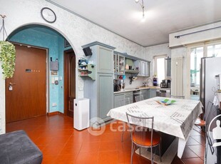 Appartamento in Vendita in Via Giovanni Pacini 65 a Torino
