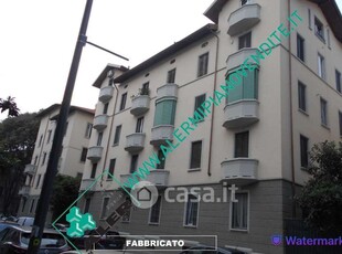 Appartamento in Vendita in Via Giovanni Pascoli 4 a Milano