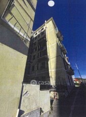 Appartamento in Vendita in Via Giovanni Revello 36 a Genova