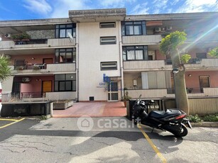 Appartamento in Vendita in Via Gramsci a Gravina di Catania