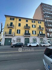 Appartamento in Vendita in Via Lodovico Il Moro 53 a Milano