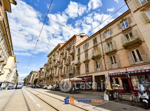 Appartamento in Vendita in Via Luigi Cibrario 50 a Torino