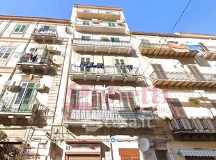 Appartamento in Vendita in Via Mendola a Palermo