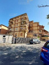 Appartamento in Vendita in Via Mezzoiuso 38 a Roma