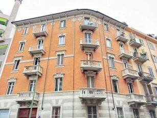 Appartamento in Vendita in Via Monforte 3 a Torino