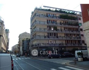 Appartamento in Vendita in Via Nino Bixio 38 a Milano