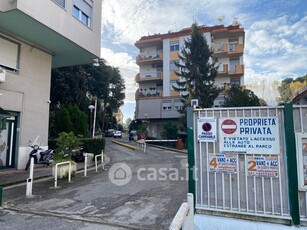 Appartamento in Vendita in Via Nuova San Rocco 95 a Napoli