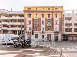 Appartamento in Vendita in Via Pellegrino Rossi 14 a Milano