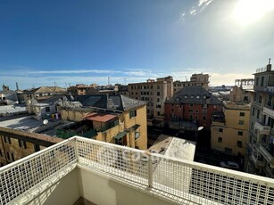 Appartamento in Vendita in Via Pierino Pesce a Genova
