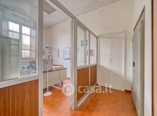 Appartamento in Vendita in Via PISTOIA 26 a Torino