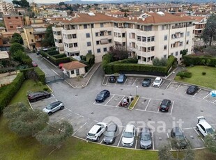 Appartamento in Vendita in Via Poggioreale a Roma