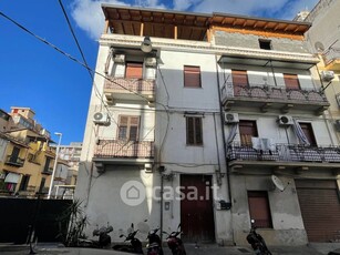 Appartamento in Vendita in Via Regina Bianca 4 a Palermo