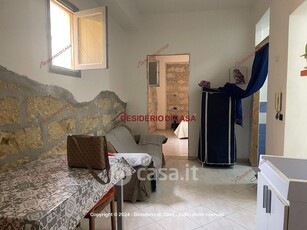 Appartamento in Vendita in Via Renato Guttuso 18 a Terrasini