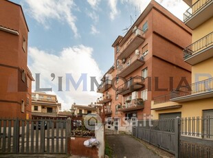 Appartamento in Vendita in Via Rocco Pagliara a Roma