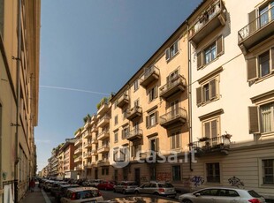 Appartamento in Vendita in Via Saluzzo 68 a Torino