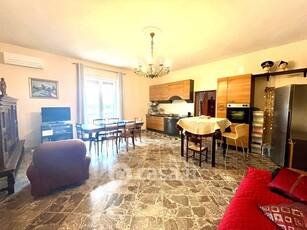 Appartamento in Vendita in Via San Francesco D'Assisi 5 a Bitetto