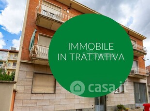 Appartamento in Vendita in Via Verolengo 196 a Torino