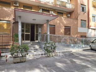 Appartamento in Vendita in Via Veronica Gambara 2 a Palermo