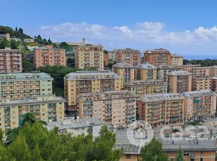 Appartamento in Vendita in Via Vesuvio a Genova