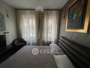 Appartamento in Vendita in Via Vitruvio 43 a Milano