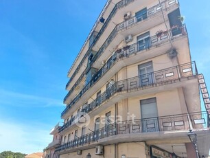 Appartamento in Vendita in Via Vittorio Emanuele a Aci Catena