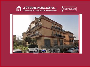 Appartamento in Vendita in Via Vittorio Turri 30 a Roma