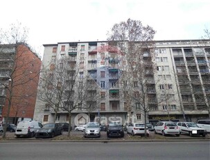 Appartamento in Vendita in Viale Brianza 10 a Milano