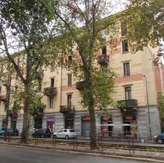 Appartamento in Vendita in Viale Certosa 139 a Milano