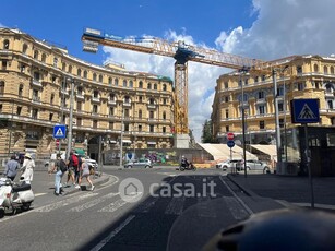 Appartamento in Vendita in Vico Spezieria Vecchia a Napoli