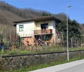 Appartamento - Pentalocale a Borgo a Mozzano