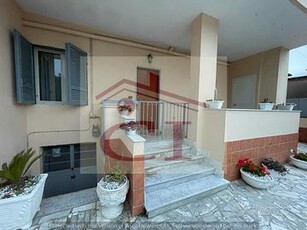 Bilocale arredato in condominio cod.520