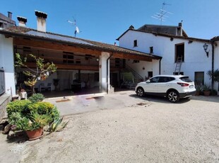 Casa Bi - Trifamiliare in Vendita a Calcinato Calcinatello