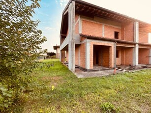 Casa Bi - Trifamiliare in Vendita a Castelfranco Veneto Salvatronda