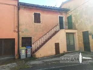 Casa Bi - Trifamiliare in Vendita a Castiglione del Lago Petrignano del Lago