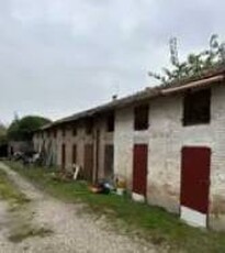Casa Bi - Trifamiliare in Vendita a Ceregnano Lama Polesine