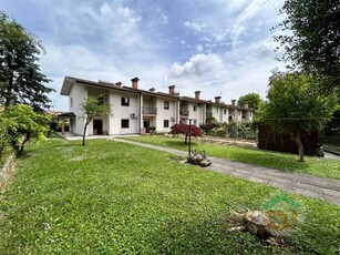 Casa Bi - Trifamiliare in Vendita a Gradisca d'Isonzo Gradisca d 'Isonzo