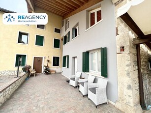 Casa Bi - Trifamiliare in Vendita a Montecchio Maggiore Montecchio Maggiore - Centro