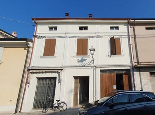 Casa Bi - Trifamiliare in Vendita a Novi di Modena Novi di Modena - Centro