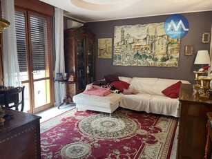 Casa Bi - Trifamiliare in Vendita a Pesaro Villa Ceccolini
