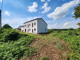 Casa Bi - Trifamiliare in Vendita a Pontelongo Pontelongo