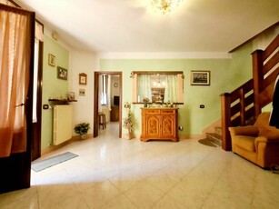 Casa Bi - Trifamiliare in Vendita a Sant'Urbano Cà Morosini