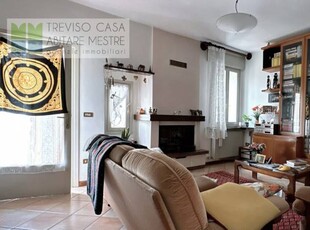 Casa Bi - Trifamiliare in Vendita a Spresiano Spresiano - Centro