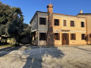 Casa Bi - Trifamiliare in Vendita a Stanghella