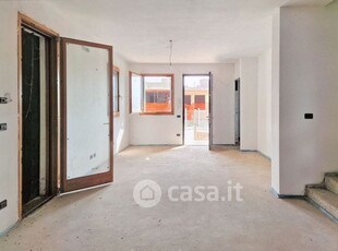 Casa Bi/Trifamiliare in Vendita in Via San Giuseppe 42 a Chioggia