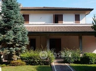 Casa Bi/Trifamiliare in Vendita in Via Trento a Arzignano