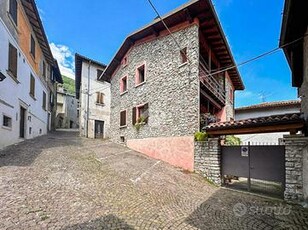 CASA INDIPENDENTE A GARGNANO