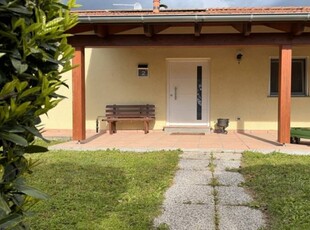 Casa indipendente in Vendita a Besenzone Mercore