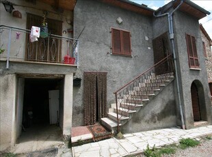 Casa indipendente in Vendita a Lucignano Croce