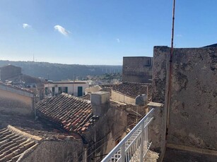 Casa indipendente in Vendita a Modica Modica Alta